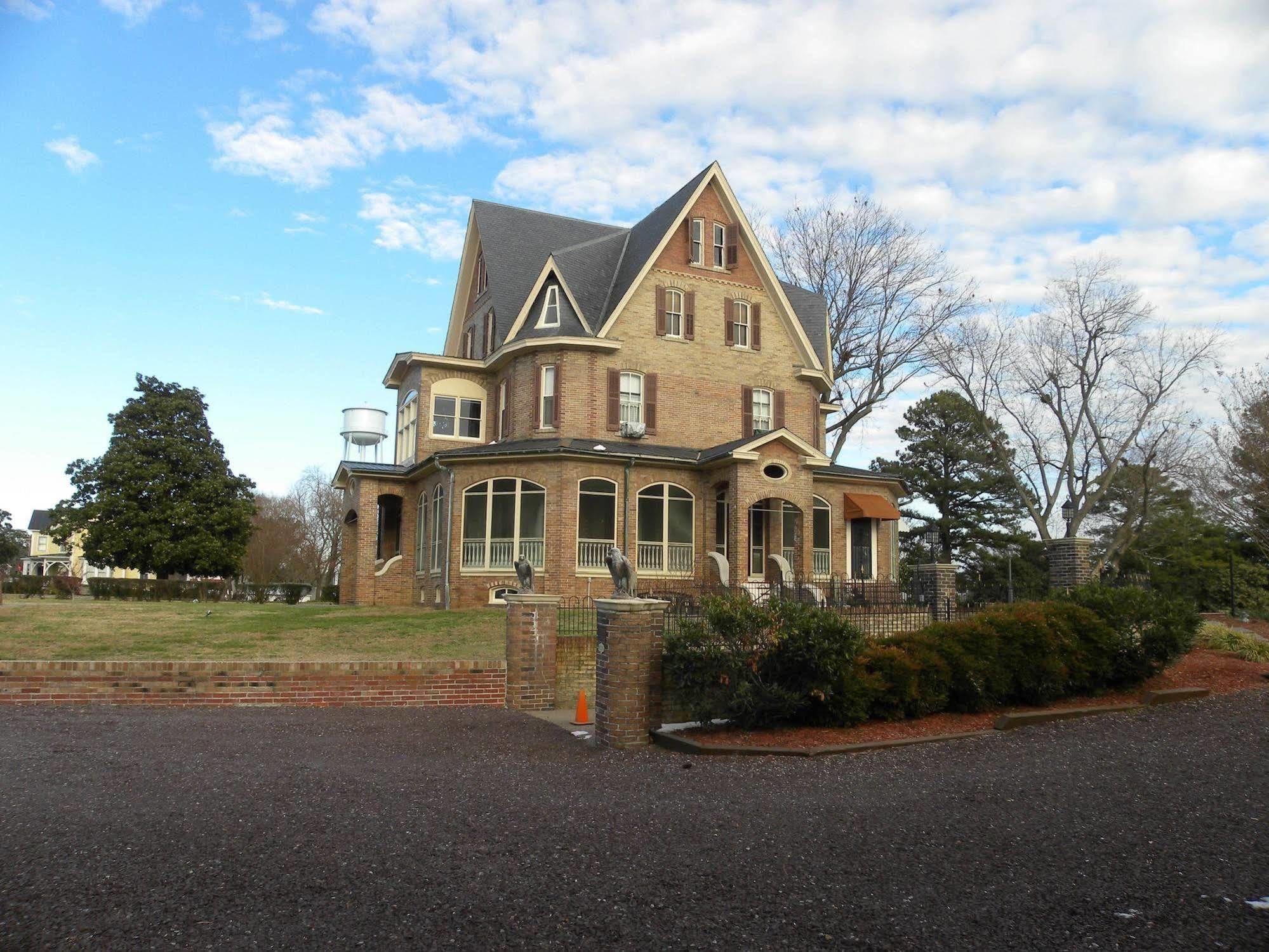 The Gables Victorian Mansion Bed And Breakfast Inn Reedville Extérieur photo